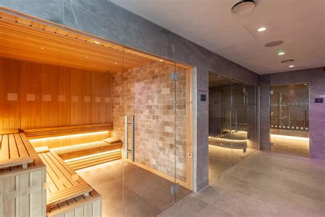 Saunas & Steam Rooms 